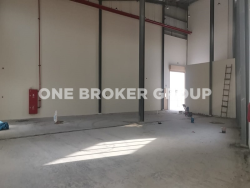 WELL-MAINTAINED WH 7500SQFT RENT 24AED